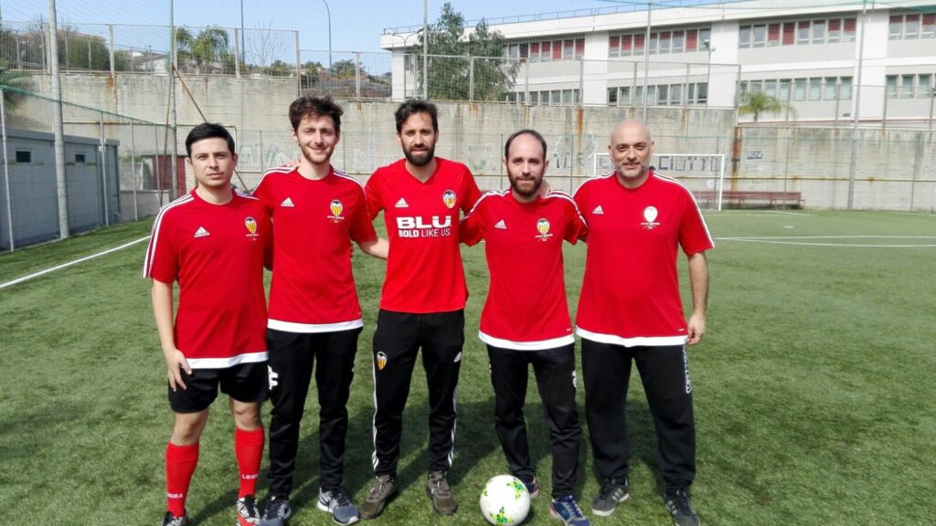 Mr. Alessandro Zenone e lo staff Blue Devils, con Pau Llacer Segarra, Coach del Valencia U19